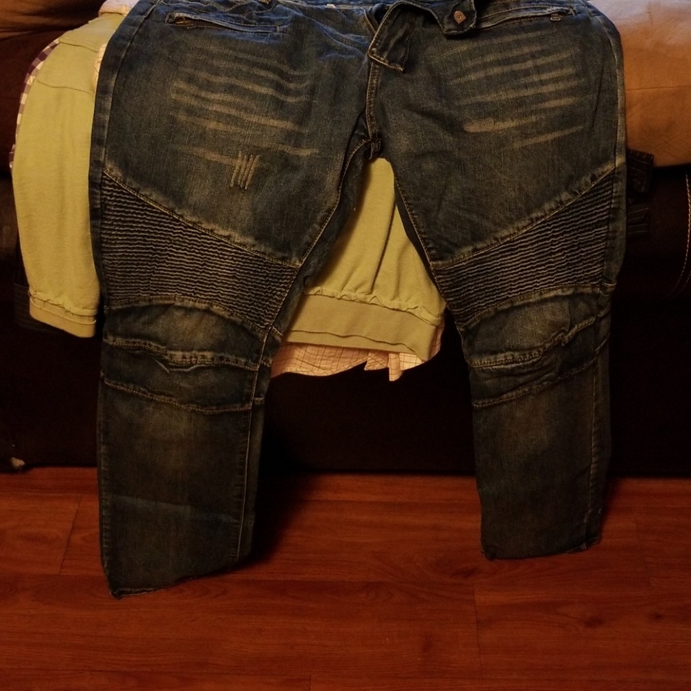 Jeans - Picture 5 of 8
